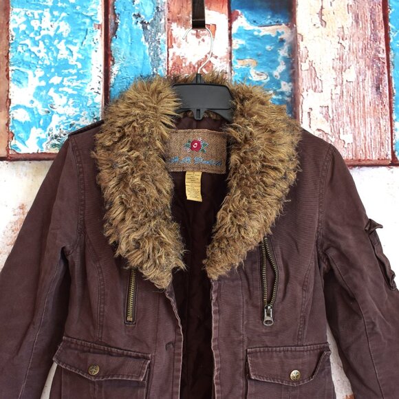 Women's BB Dakota Jacket with Snap On-Neck Faux Fur Liner SMALL Brown - Picture 3 of 15